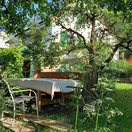 Freilandhof *